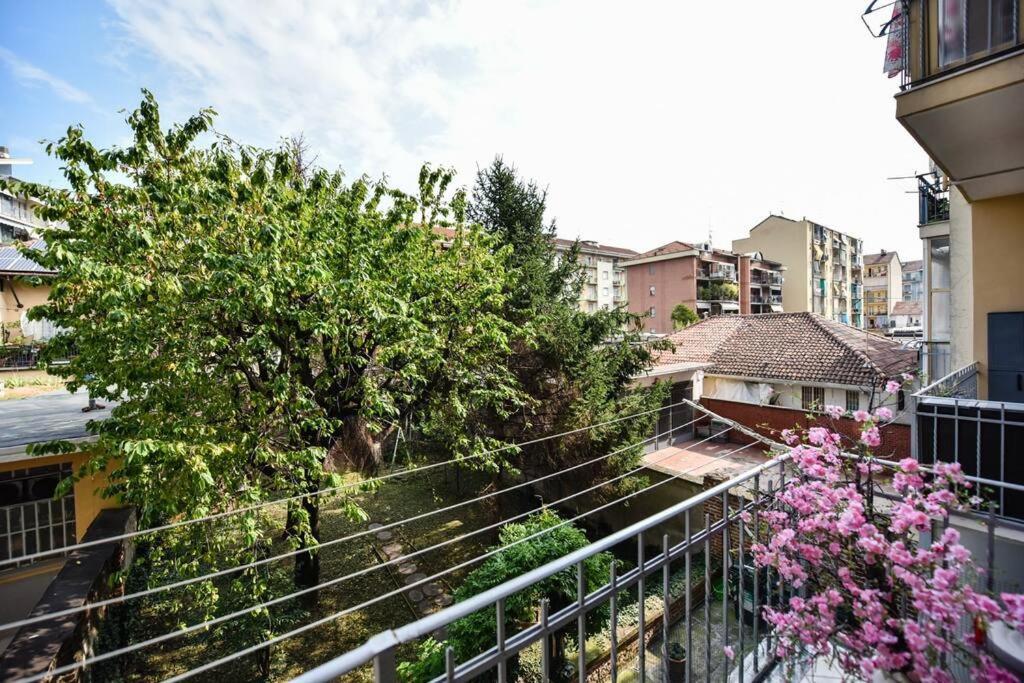 Benvenuti Casa Leo - Elegante Appartamento Turin Exteriör bild